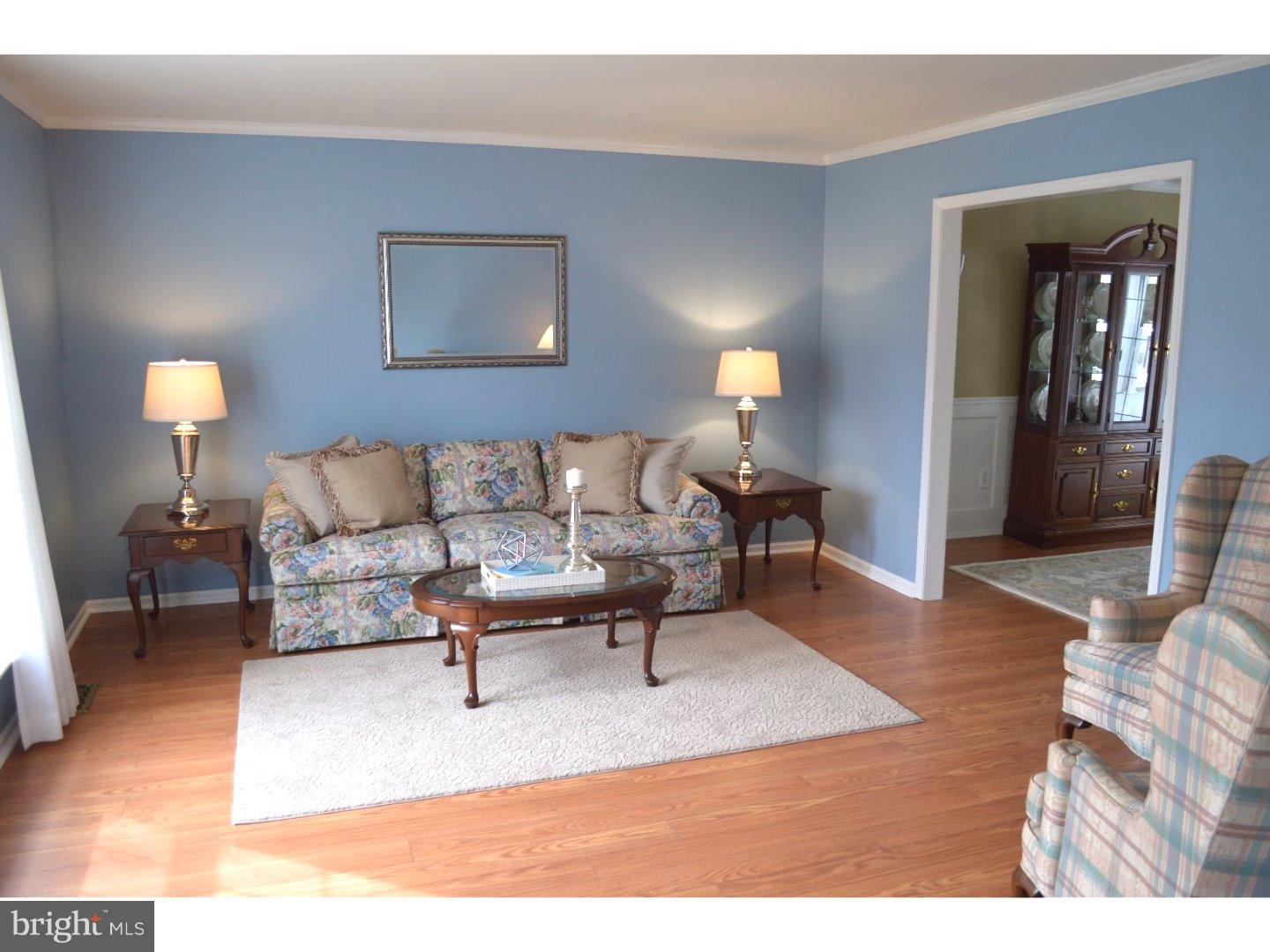 406 Cambridge Road Brookhaven, PA 19015 - Photo 2 of 24 Living Room