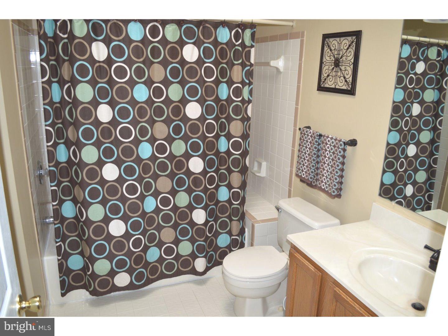406 Cambridge Road Brookhaven, PA 19015 - Photo 18 of 24 Bathroom