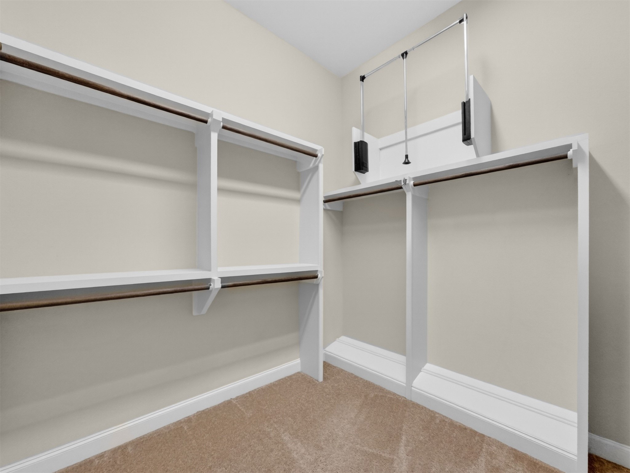 2810 Capitol Street Houston, TX 77003 - Photo 29 of 33 a view of an empty walk in closet