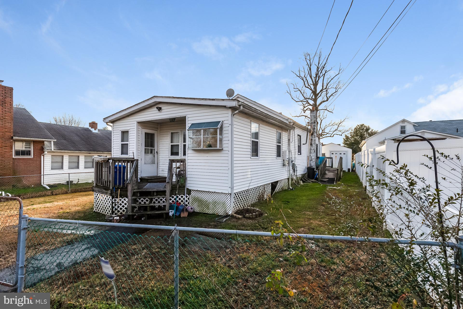 8247 North Boundary Road Baltimore, MD 21222 - Photo 2 of 33 Gallery Image 2