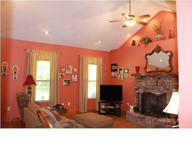 2059 Old Barn Road Baker, FL 32531 - Photo 10 of 25 Gallery Image 10