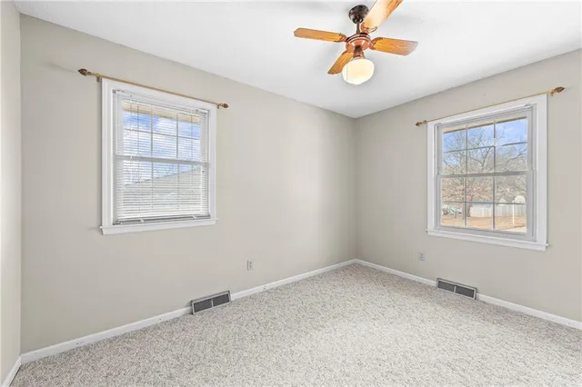 $325,000 | 4013 South Maybrook Avenue, Independence, MO 64055