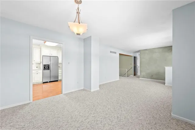 $325,000 | 4013 South Maybrook Avenue, Independence, MO 64055