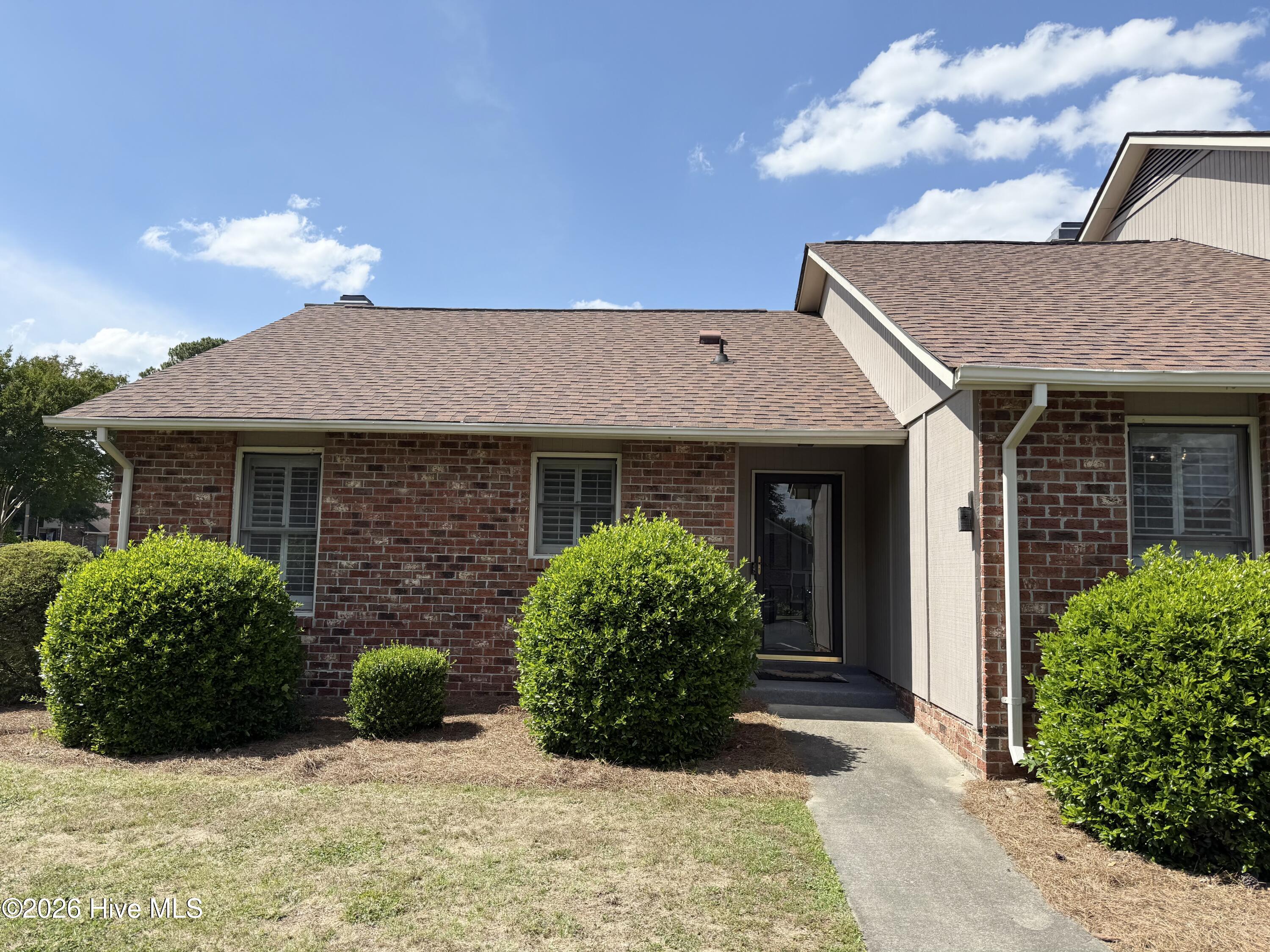 1870 Quail Ridge Road, Unit M Greenville, NC 27858 - Photo 4 of 26 IMG_5134