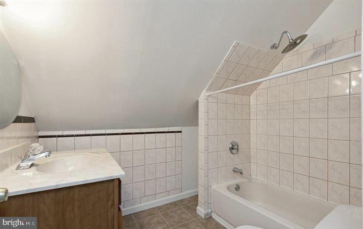 6011 Falls Road Baltimore, MD 21209 - Photo 14 of 15