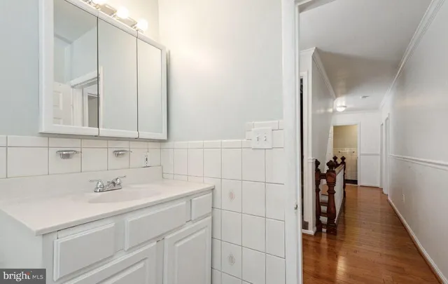 $3,200 | 6011 Falls Road, Baltimore, MD 21209