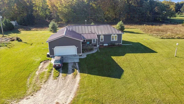 $300,000 | 1114 East Station Road, Sheridan, MI 48884