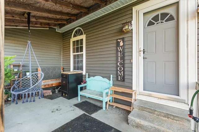 $305,000 | 1114 East Station Road, Sheridan, MI 48884