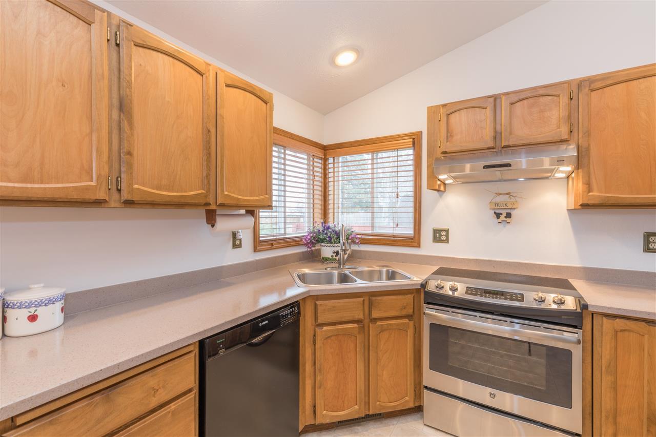 4924 North Lucille Road Spokane Valley, WA 99216 - Photo 4 of 19 Gallery Image 4