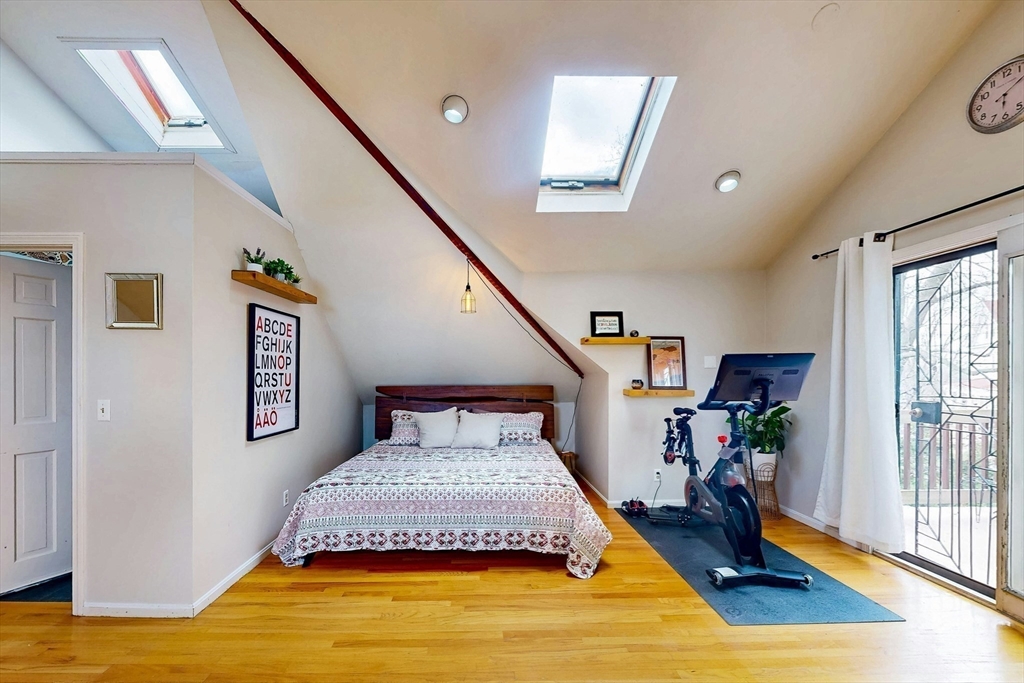 34-36 Juniper Street, Unit 3 Boston, MA 02119 - Photo 11 of 20