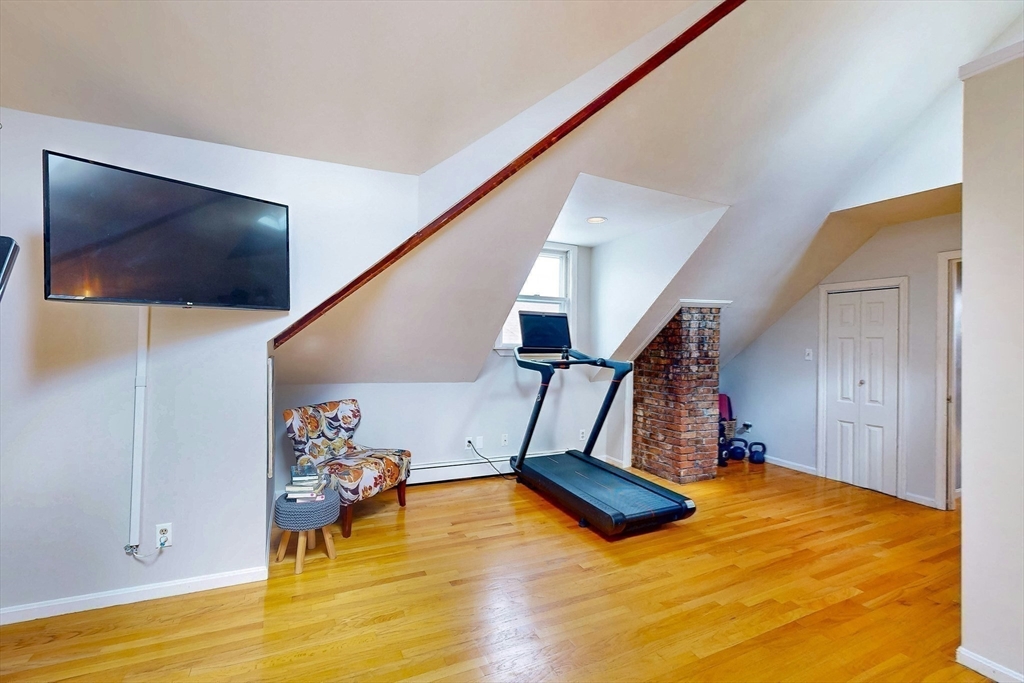 34-36 Juniper Street, Unit 3 Boston, MA 02119 - Photo 13 of 20
