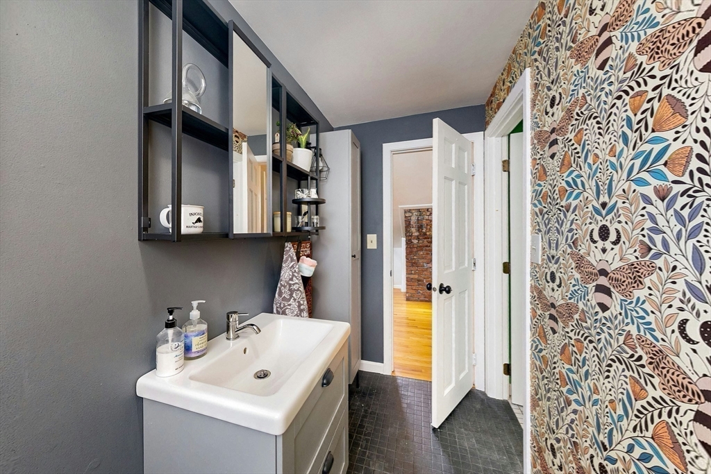 34-36 Juniper Street, Unit 3 Boston, MA 02119 - Photo 15 of 20
