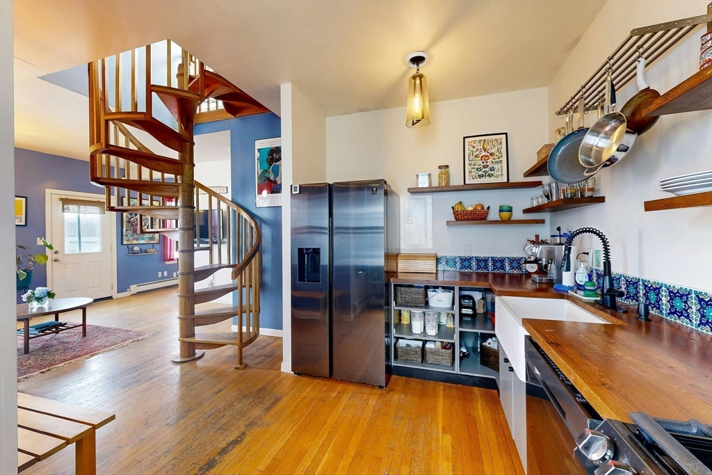 34-36 Juniper Street, Unit 3 Boston, MA 02119 - Photo 6 of 20
