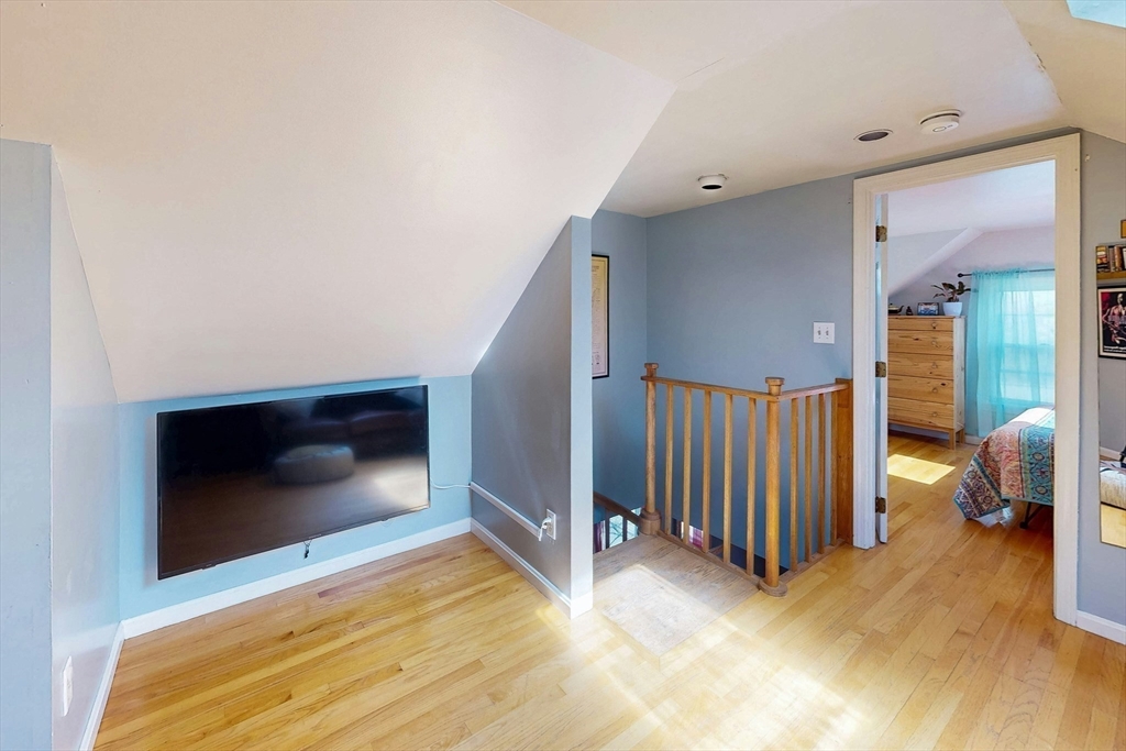 34-36 Juniper Street, Unit 3 Boston, MA 02119 - Photo 9 of 20
