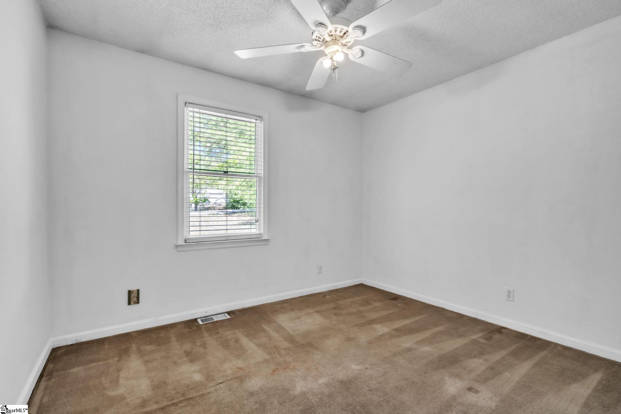 408 Bakerville Road Easley, SC 29642 - Photo 18 of 32