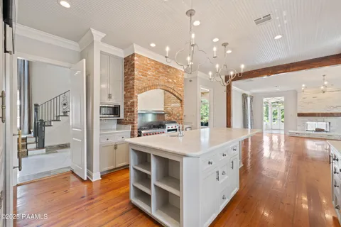 $1,490,000 | 108 Valerie Drive, Lafayette, LA 70508