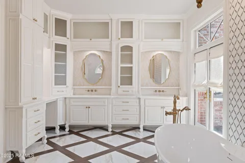 $1,490,000 | 108 Valerie Drive, Lafayette, LA 70508