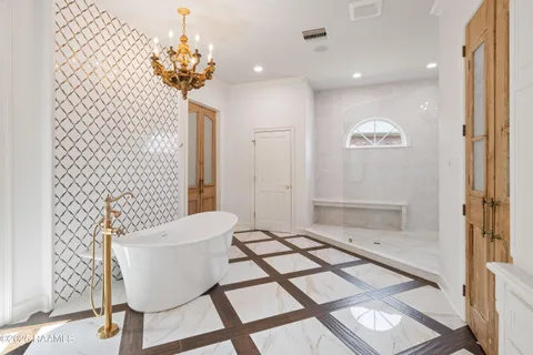 $1,490,000 | 108 Valerie Drive, Lafayette, LA 70508