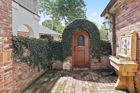 $1,490,000 | 108 Valerie Drive, Lafayette, LA 70508