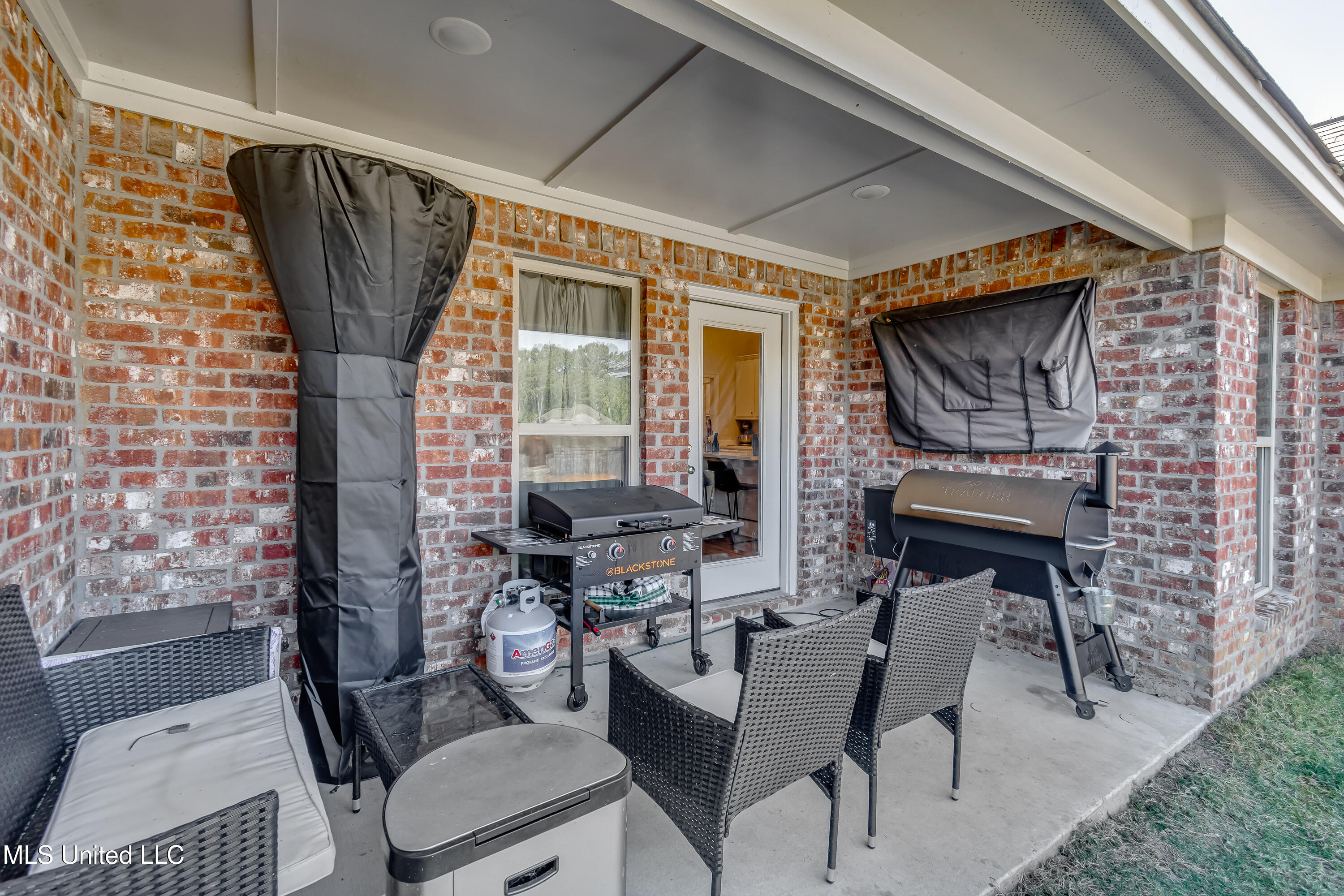 110 Bailey Cove Canton, MS 39046 - Photo 13 of 59 110 Bailey Cv-15
