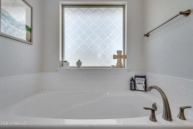 $307,500 | 110 Bailey Cove, Canton, MS 39046