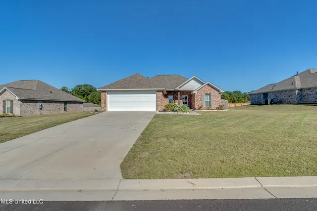 $307,500 | 110 Bailey Cove, Canton, MS 39046