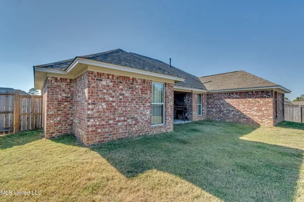 $307,500 | 110 Bailey Cove, Canton, MS 39046