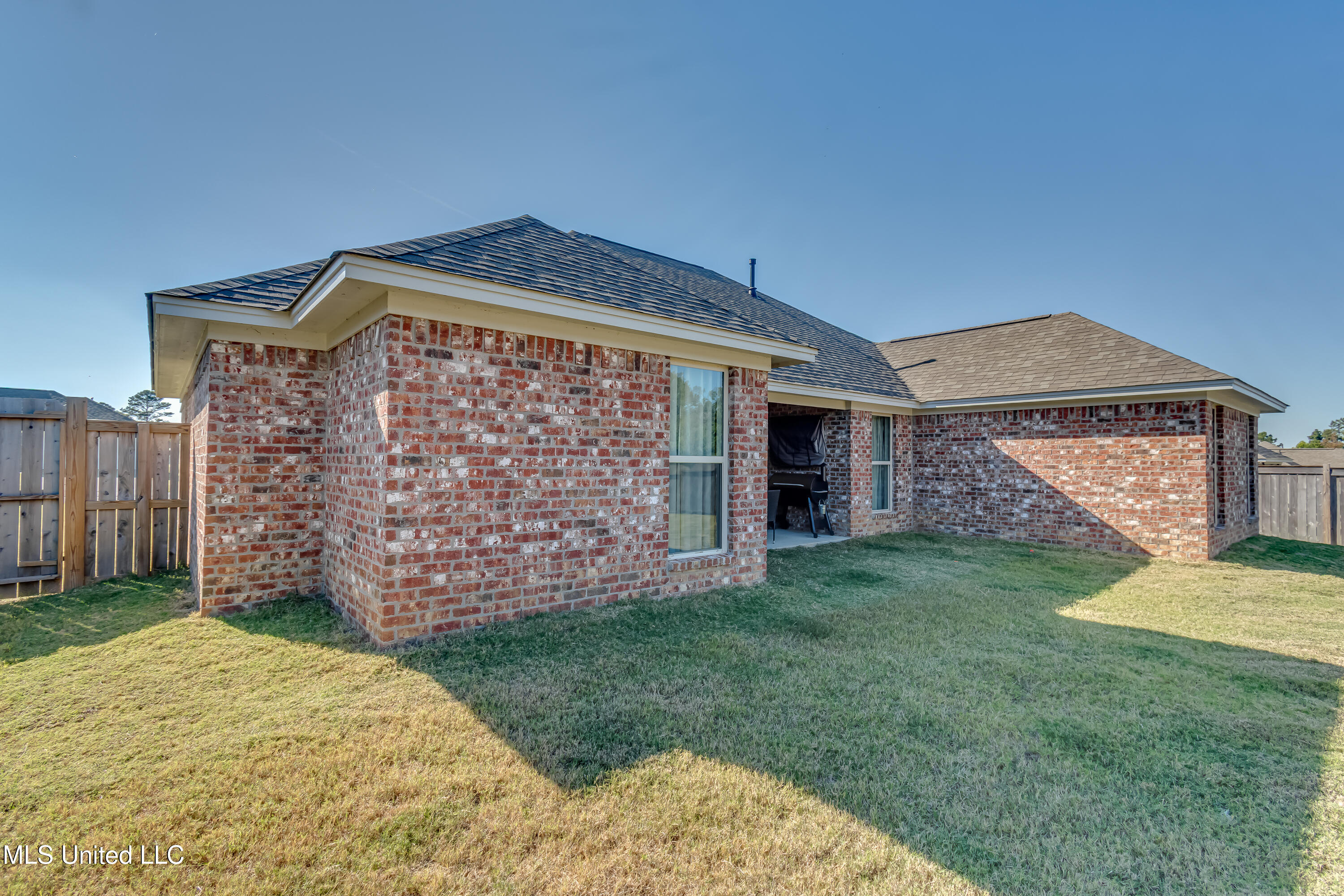110 Bailey Cove Canton, MS 39046 - Photo 7 of 59 110 Bailey Cv-9