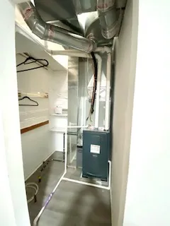 $1,800 | 5225 West Deming Place, Unit 2, Chicago, IL 60639