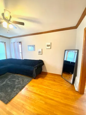 $1,800 | 5225 West Deming Place, Unit 2, Chicago, IL 60639