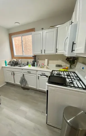 $1,800 | 5225 West Deming Place, Unit 2, Chicago, IL 60639