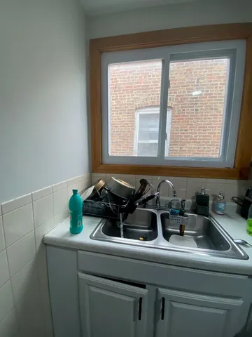 $1,800 | 5225 West Deming Place, Unit 2, Chicago, IL 60639