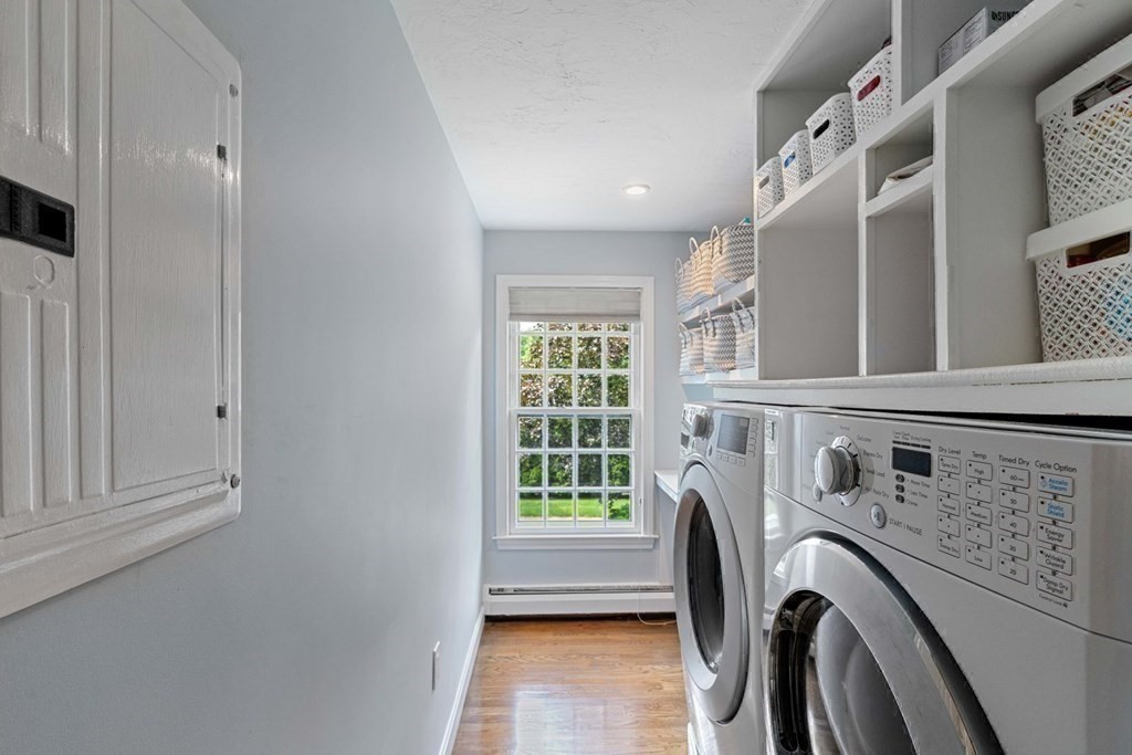 850 Boston Post Road Weston, MA 02493 - Photo 15 of 29 a view of livingroom with washer and dryer