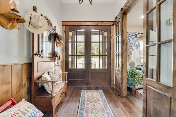 a view of entryway with a front door