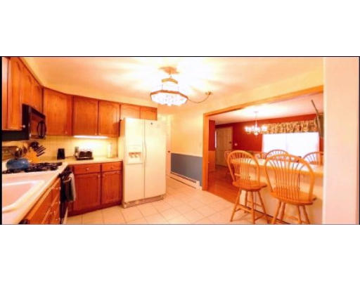 57 Stratford Road Seekonk, MA 02771 - Photo 4 of 10 Gallery Image 4