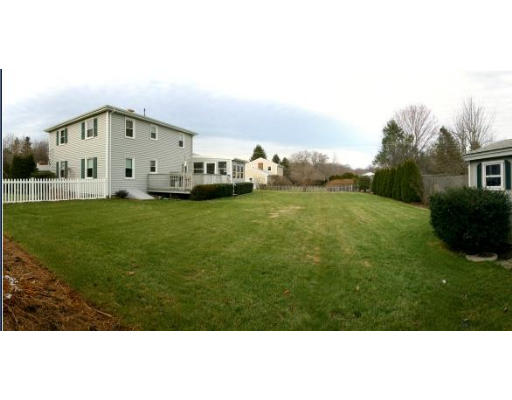 57 Stratford Road Seekonk, MA 02771 - Photo 9 of 10 Gallery Image 9