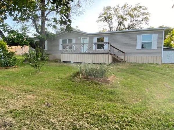 $285,000 | 111 Pine Street, Ravenna, TX 75476
