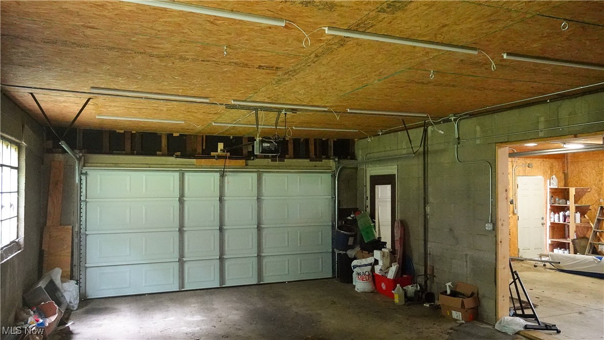 4088 Manchester Road Akron, OH 44319 - Photo 38 of 50 Garage with a garage door opener