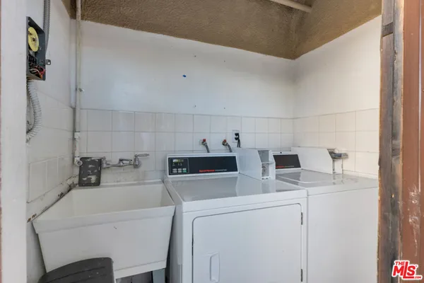 $2,850,000 | 4316 Edenhurst Avenue, Los Angeles, CA 90039