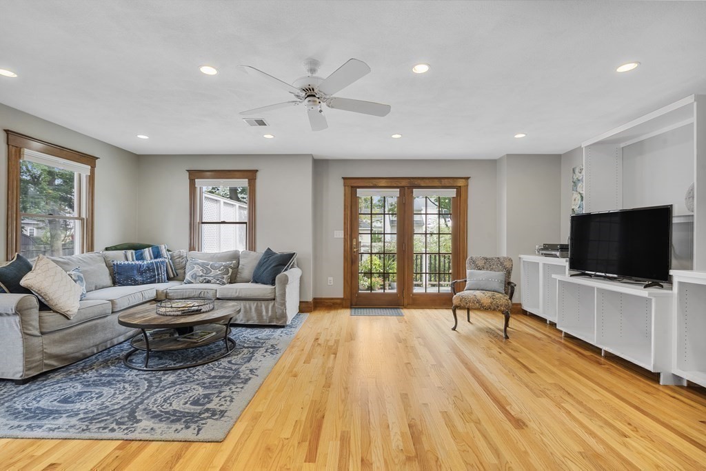 9 Shirley Road Waltham, MA 02452 - Photo 10 of 41 Gallery Image 10