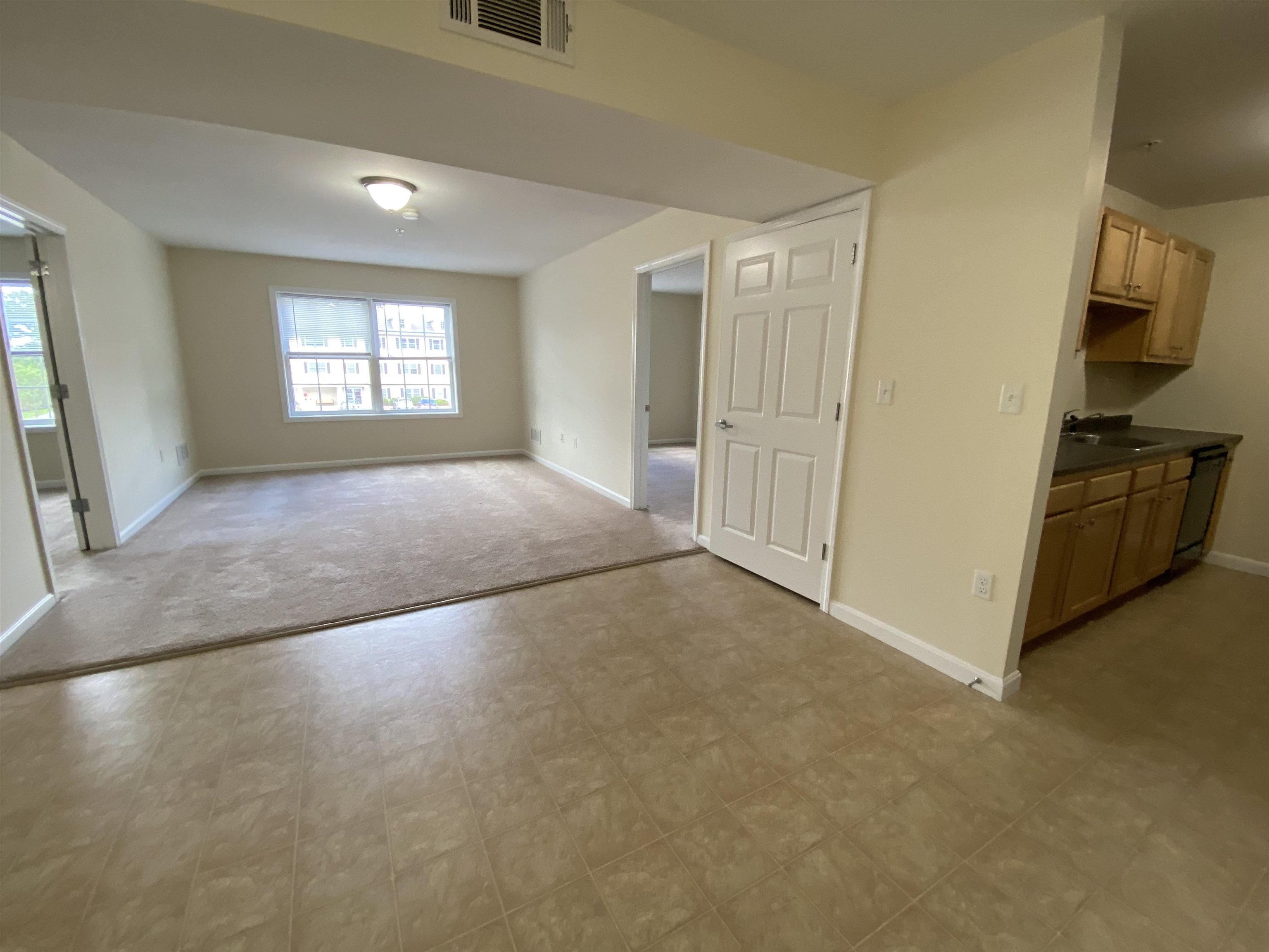 100 Sentinel Court, Unit 202 Manchester, NH 03103 - Photo 20 of 42