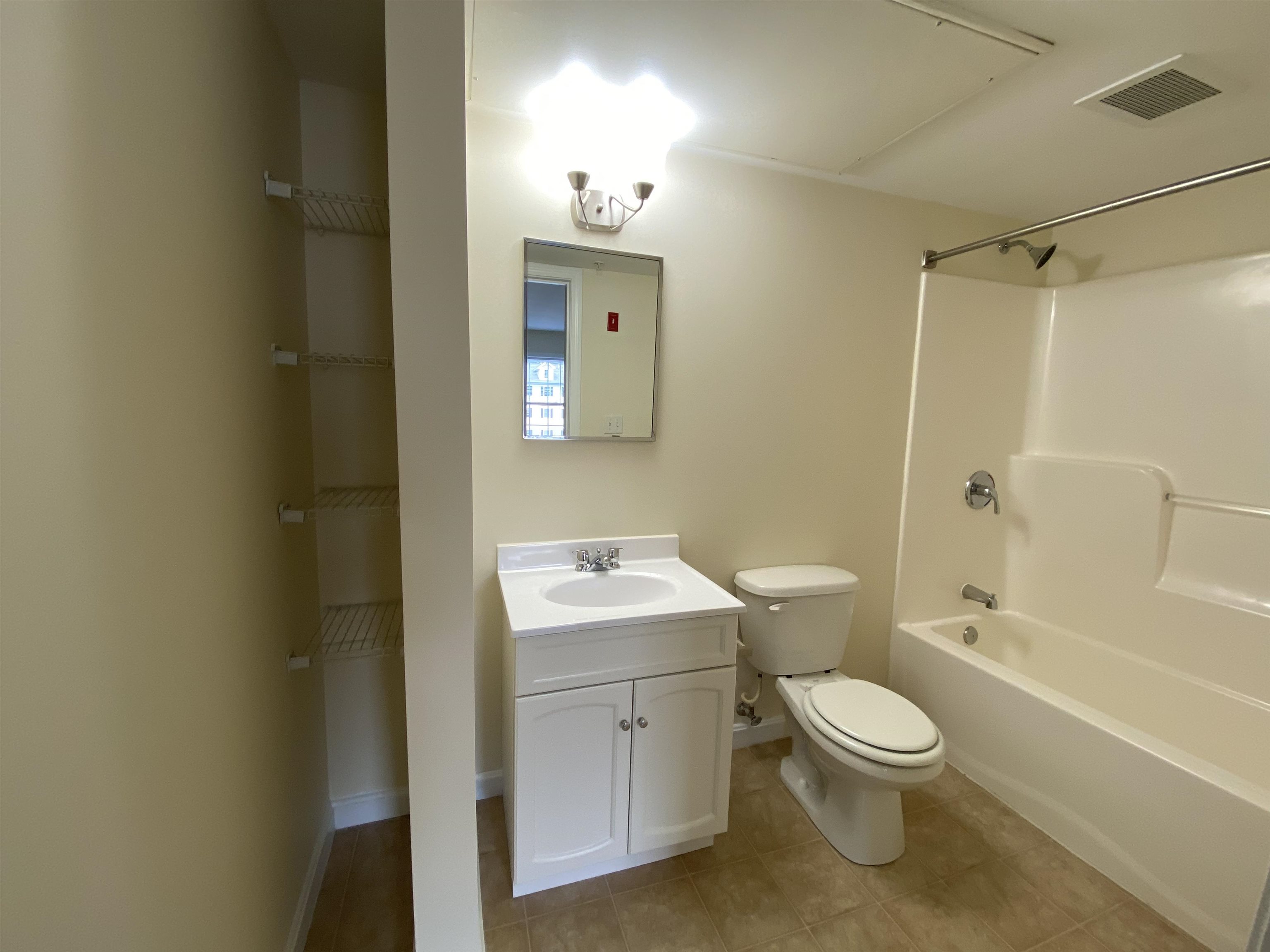 100 Sentinel Court, Unit 202 Manchester, NH 03103 - Photo 22 of 42