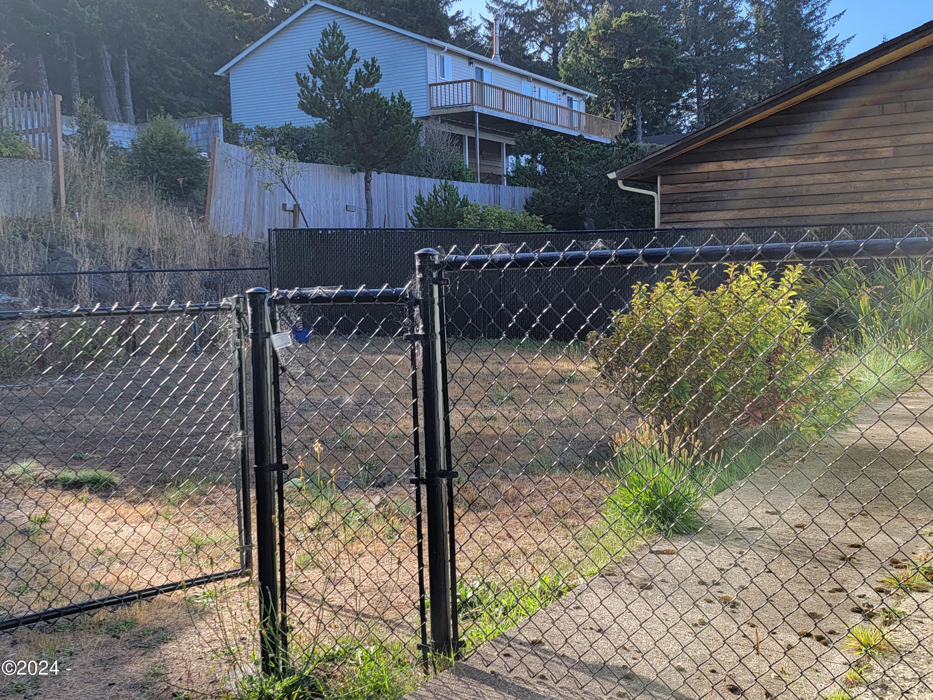 2105 Northwest View Ridge Drive Waldport, OR 97394 - Photo 12 of 12 pet corral - Copy