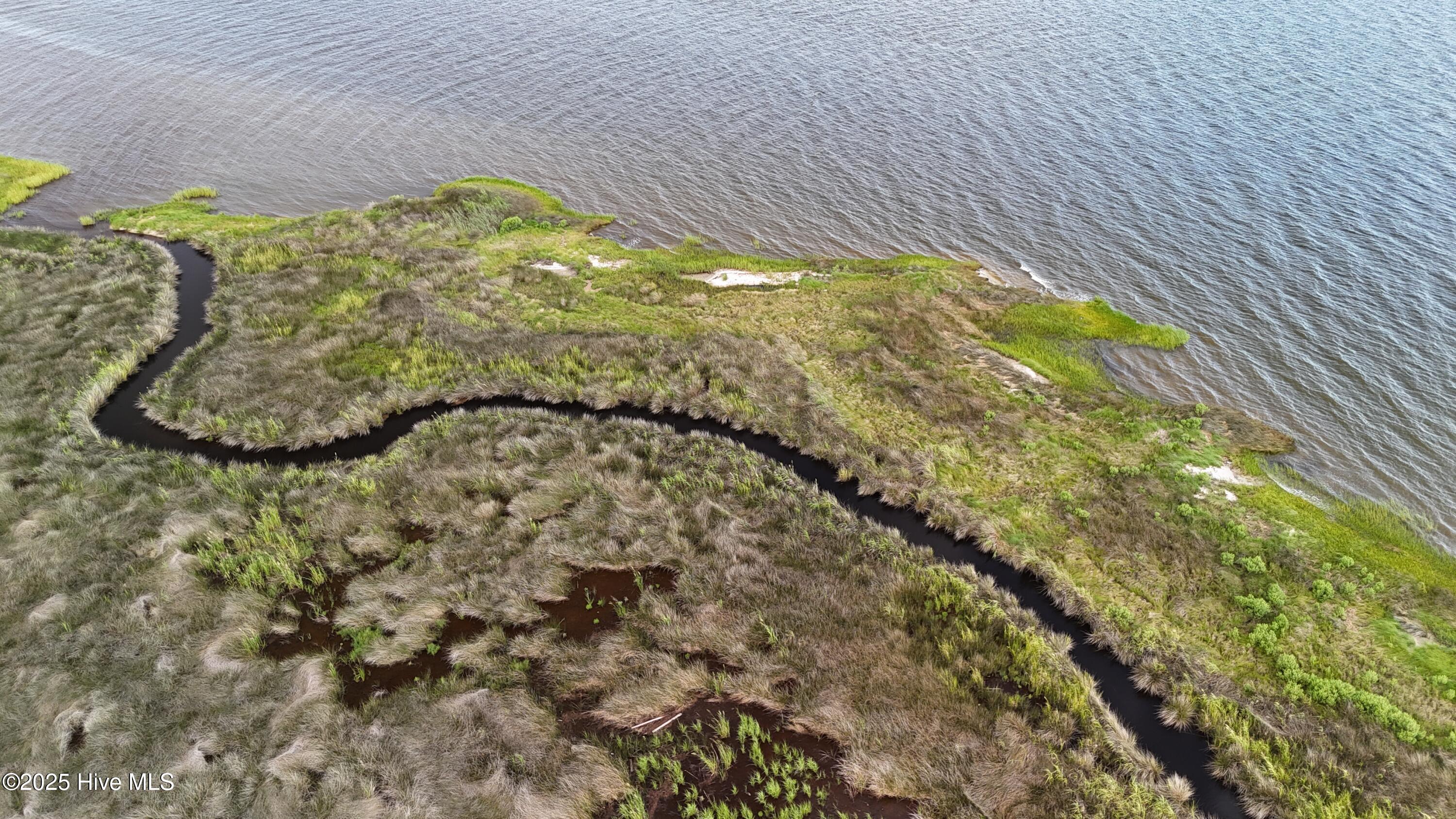 239 Garbacon Drive Beaufort, NC 28516 - Photo 11 of 33 DJI_20250805092122_0317_D