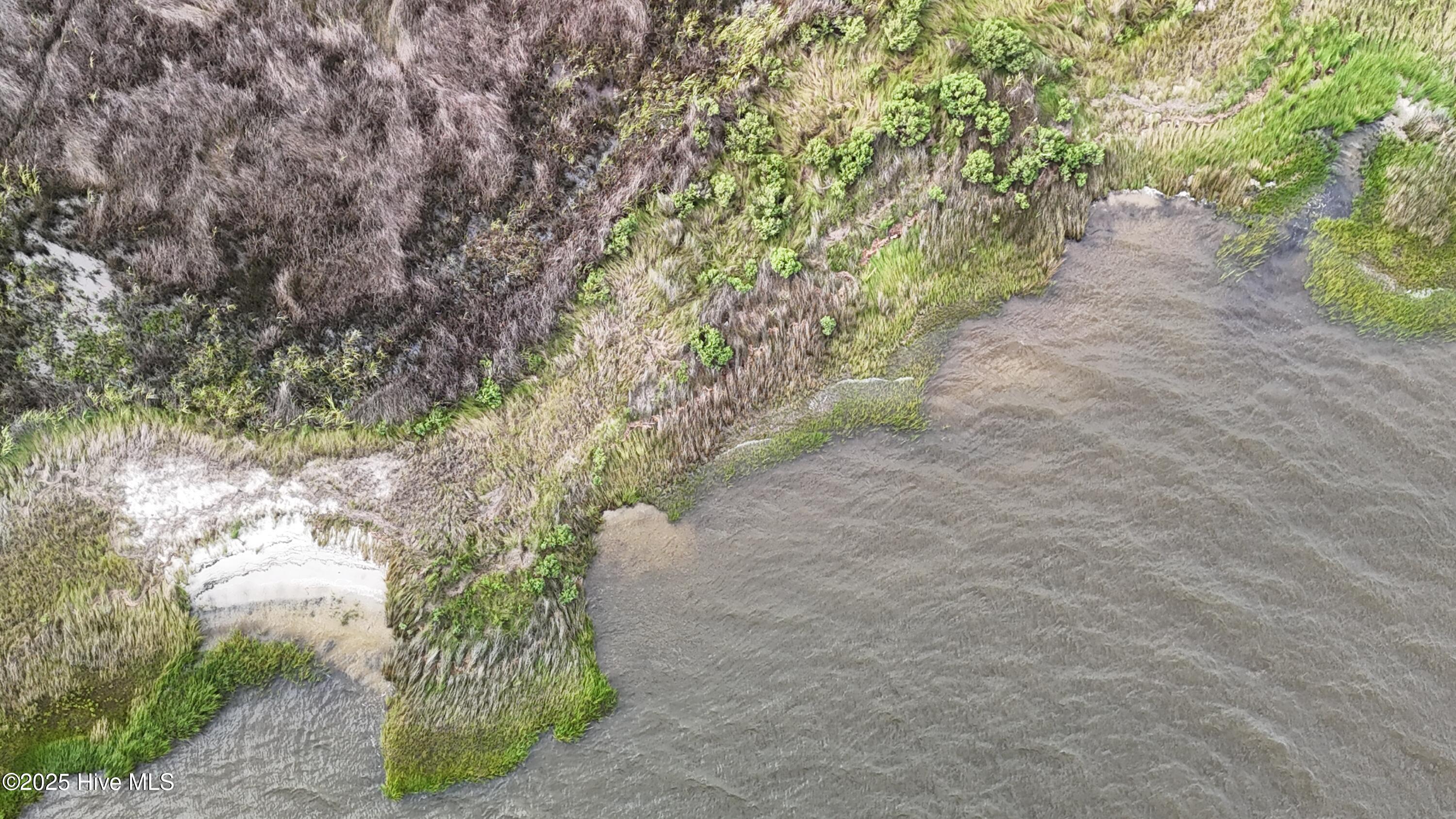 239 Garbacon Drive Beaufort, NC 28516 - Photo 14 of 33 DJI_20250805092821_0333_D