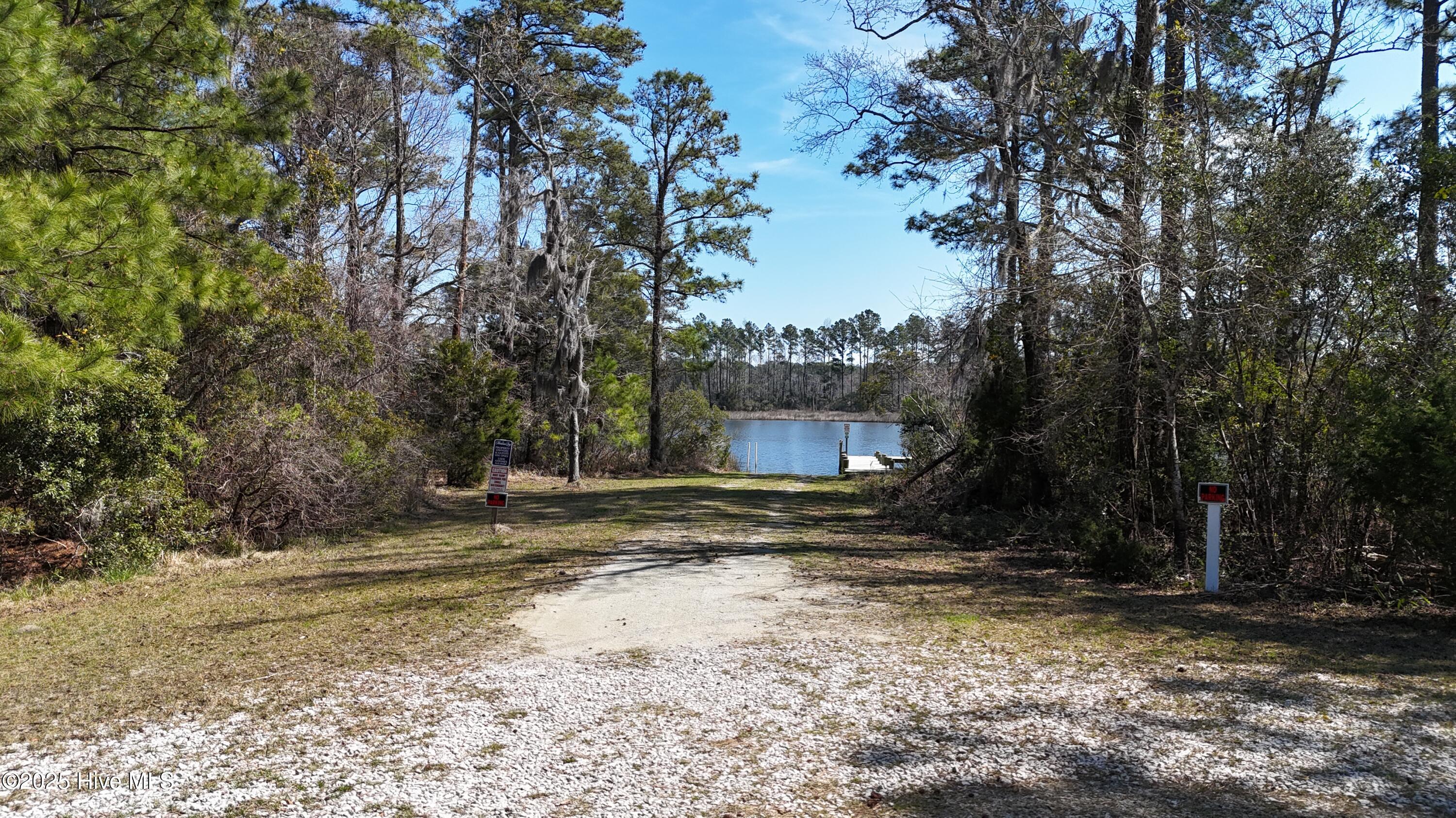 239 Garbacon Drive Beaufort, NC 28516 - Photo 22 of 33 DJI_20240315124025_0090_D