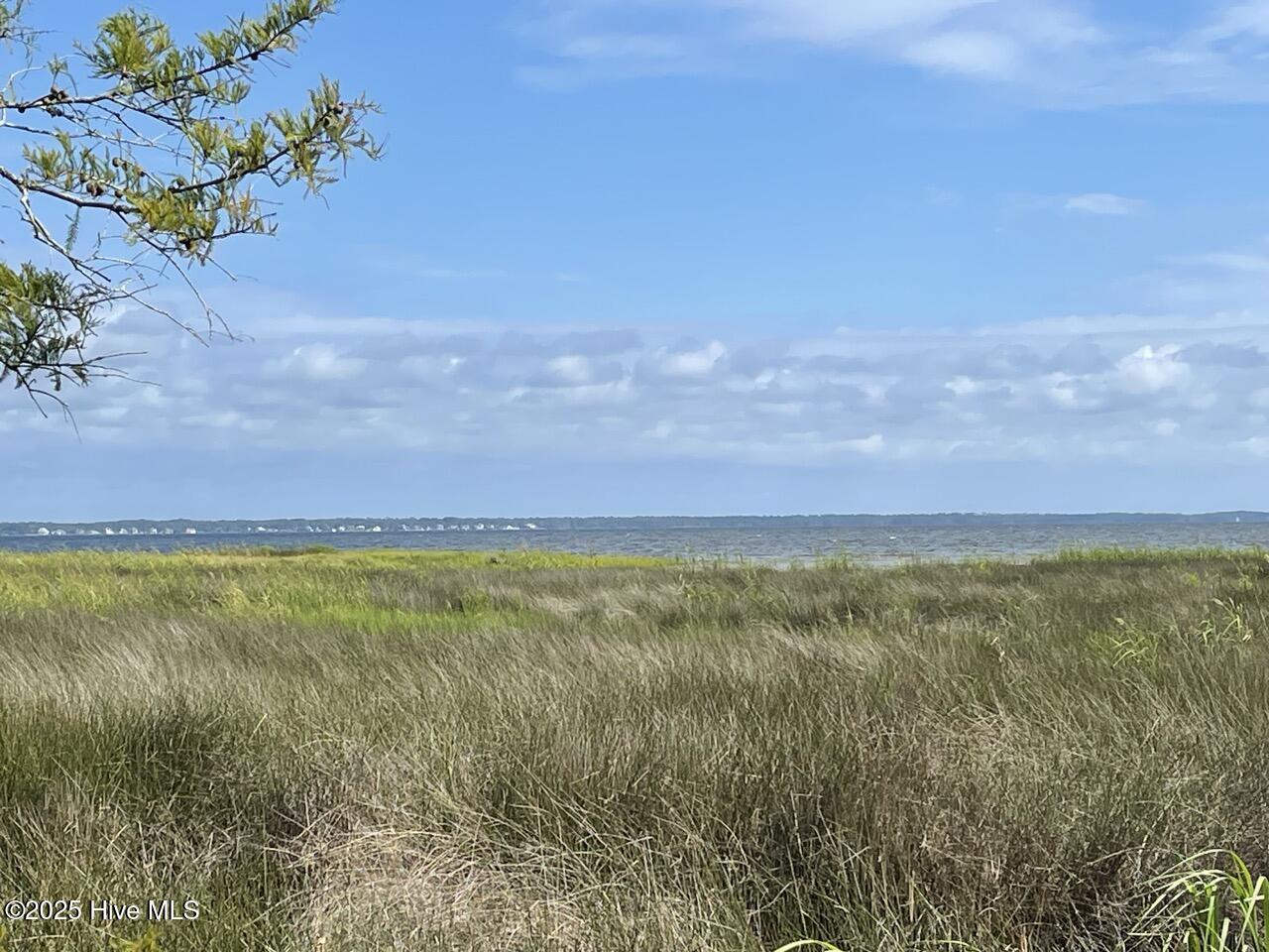 239 Garbacon Drive Beaufort, NC 28516 - Photo 5 of 33 IMG_4434 Large