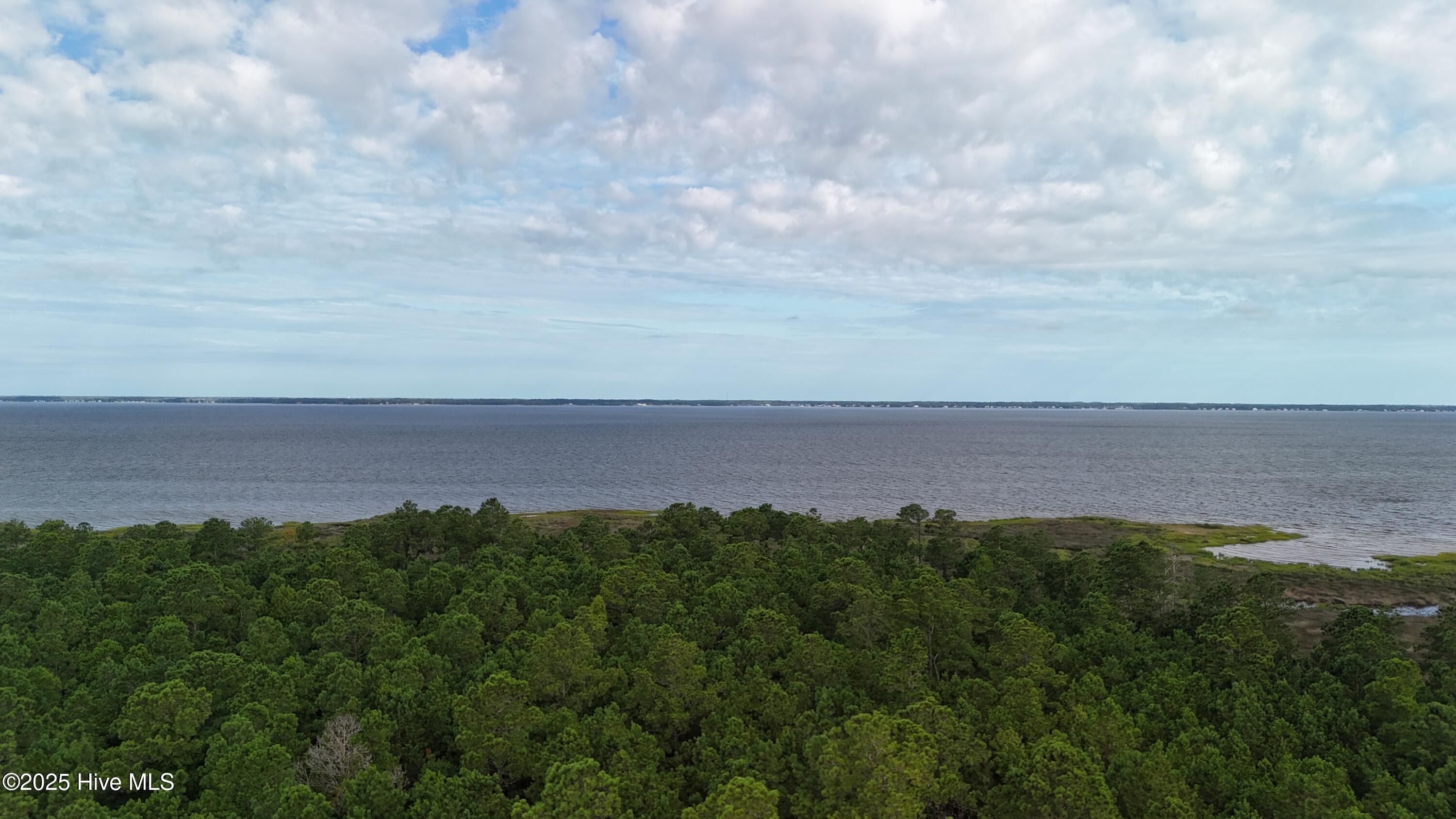 239 Garbacon Drive Beaufort, NC 28516 - Photo 8 of 33 DJI_20250805091916_0308_D