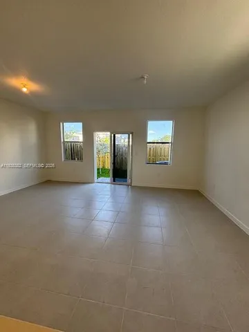 $2,800 | 151 Southeast 11th Avenue, Unit 151, Florida City, FL 33034