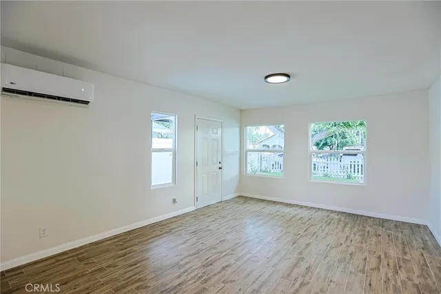 $1,275,000 | 122 North Bewley Street, Santa Ana, CA 92703